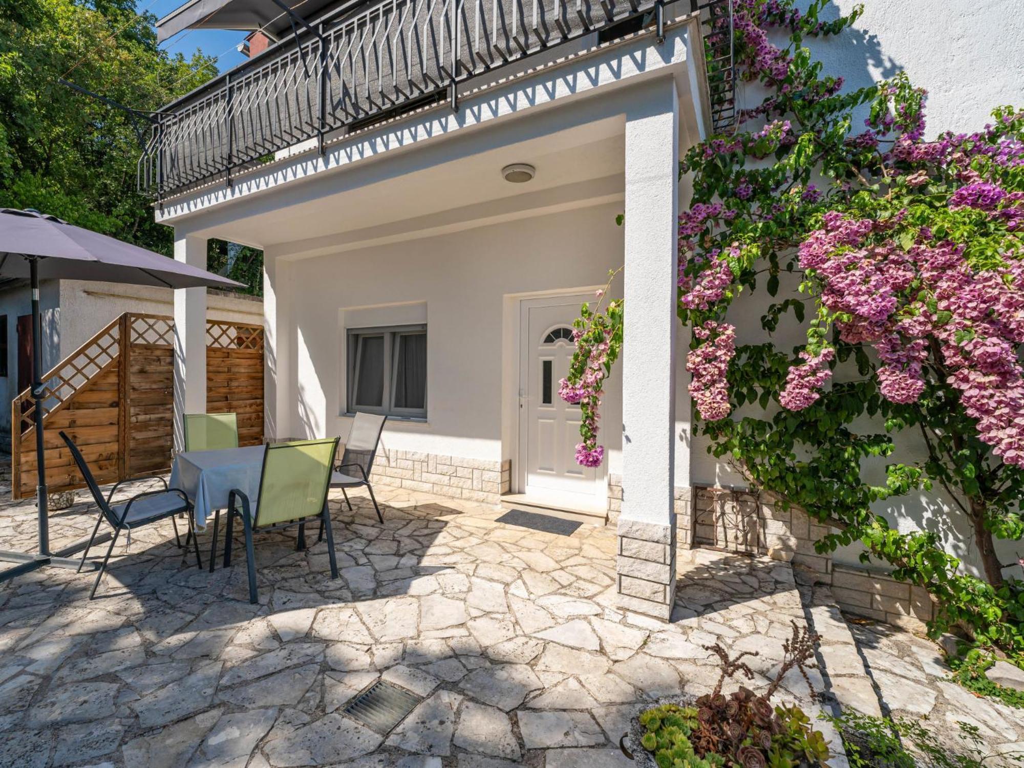 Apartment Emil By Interhome Lovran Exteriér fotografie